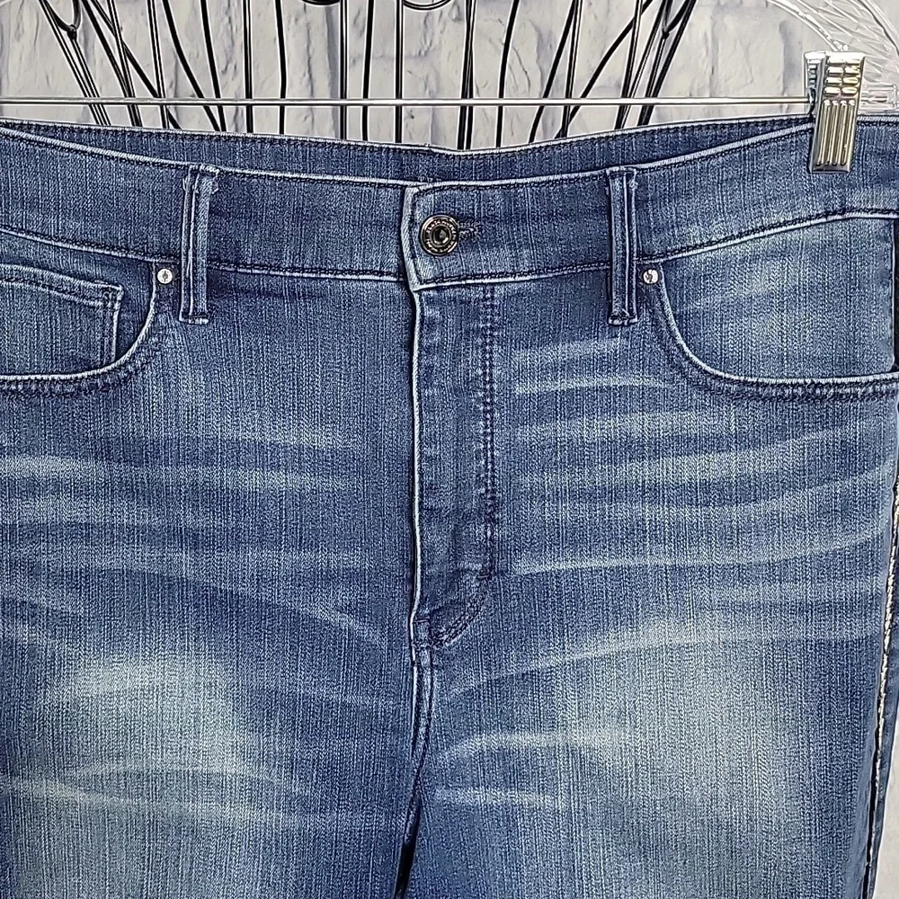 WHITE HOUSE BLACK MARKET HIgh Rise Skinny Ankle Jeans Size 14 - Picture 2 of 15